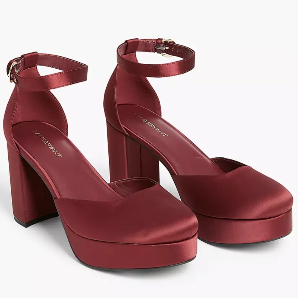 Lane Bryant NWOT Maroon Satin Closed Toe Platform Block Heel